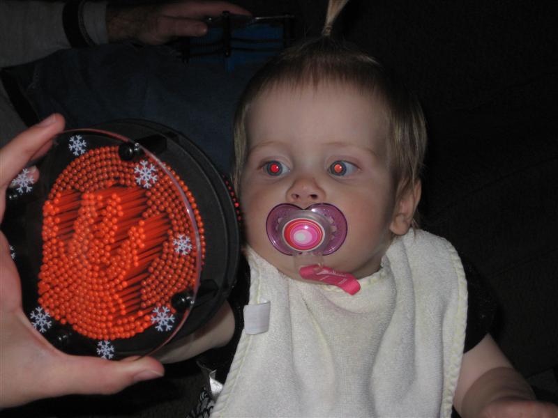 X-Mas2008-Dave&Theresa-38.JPG - This is a cool toy!?